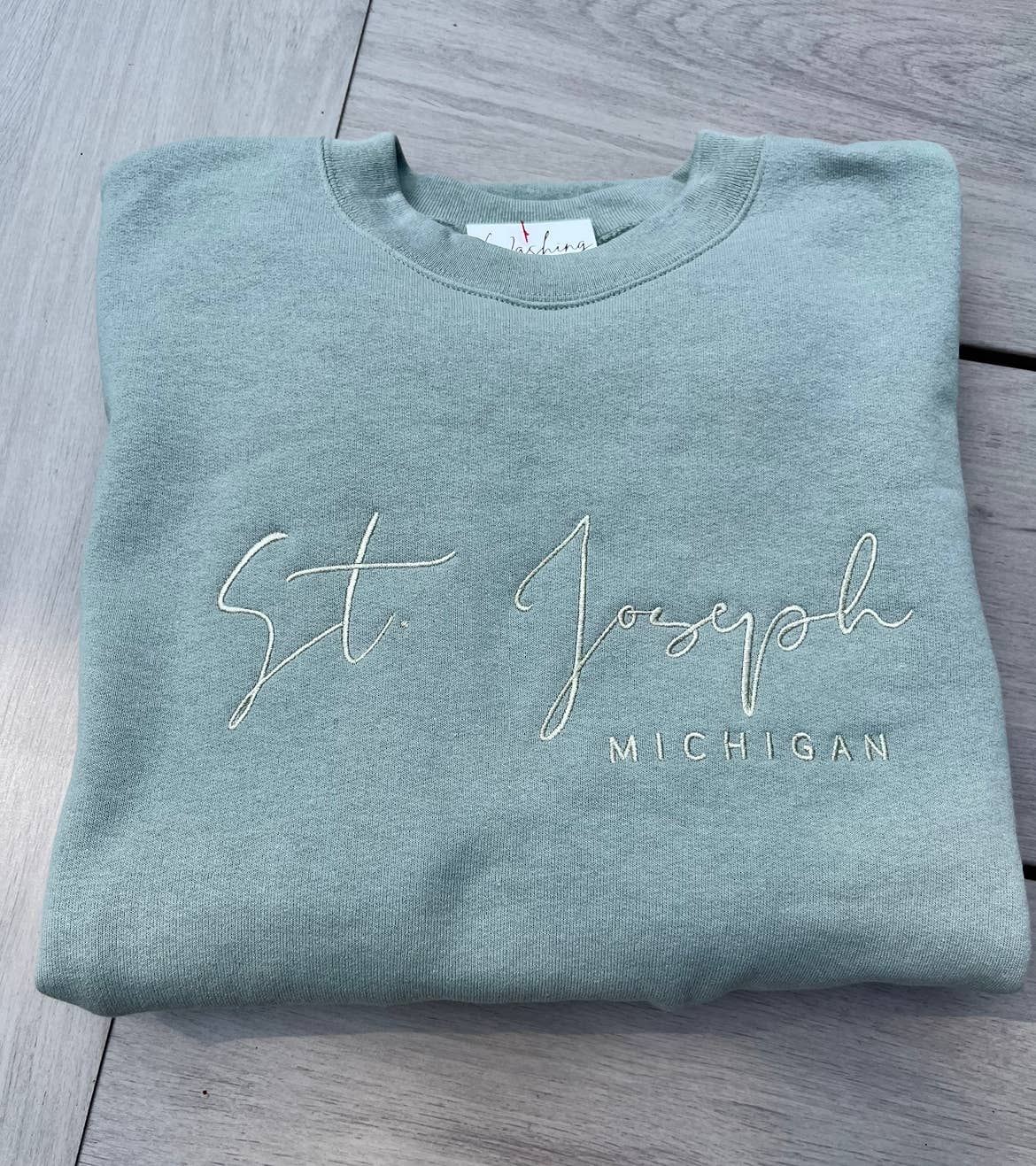 Finny Lou & Co. - Wholesale Graphic Sweatshirt - Women's - State & Town Tourist Crewneck Sweatshirt