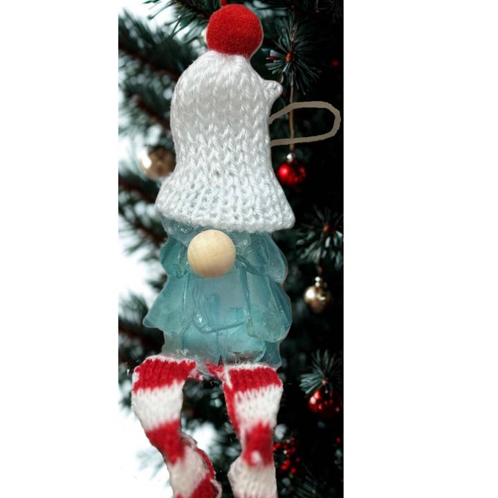 A SEAGLASS CREATION/SALTY SIGNS DESIGNS - Wholesale Ornament - Seaglass 3D Christmas Gnome Ornament 1
