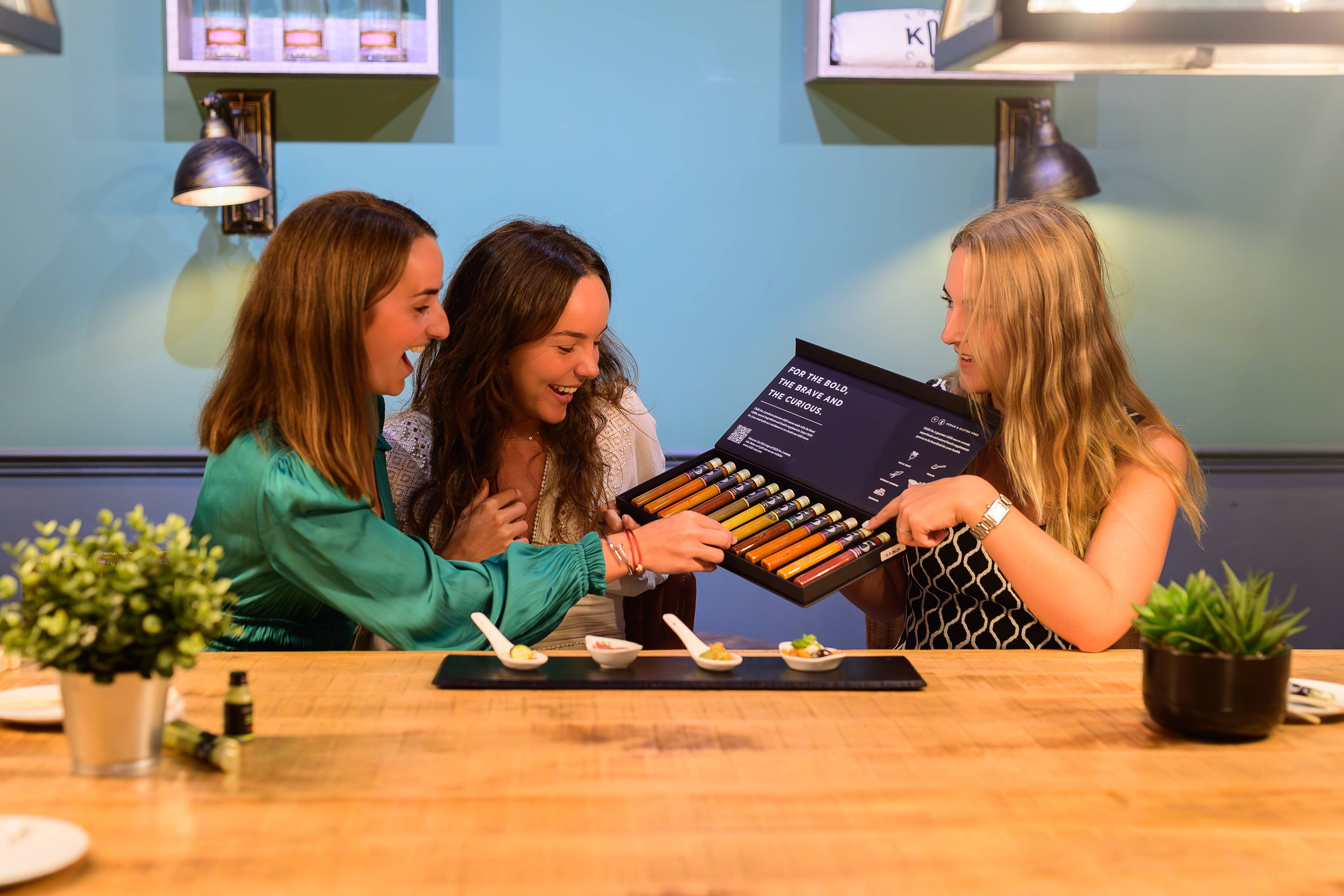 Chilli No. 5 – wholesale Hot sauce – Passport Picanté - World Hot Sauce Challenger Set3