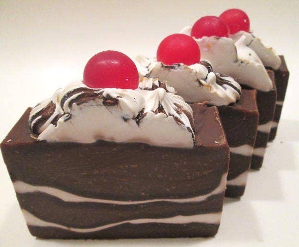 Glow Body and Soul - Vente Pains de savon - Hot Fudge Sundae Savon artisanal à froid Savon végétalien2