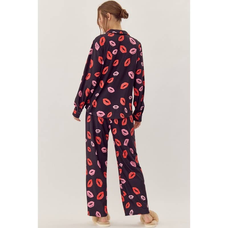 STYLE USA - Wholesale Sleepwear Set - Women's - NEW Lip Print Pajama Set1
