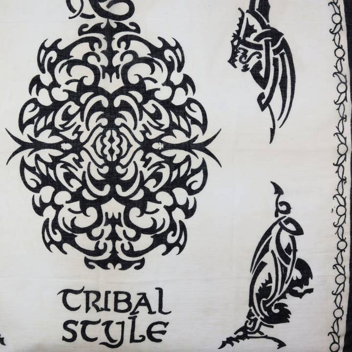 Tribal Trade GmbH - Wholesale Scarf - Unisex - Cotton towel Tribal Style black and beige ornament 100x100cm neck5