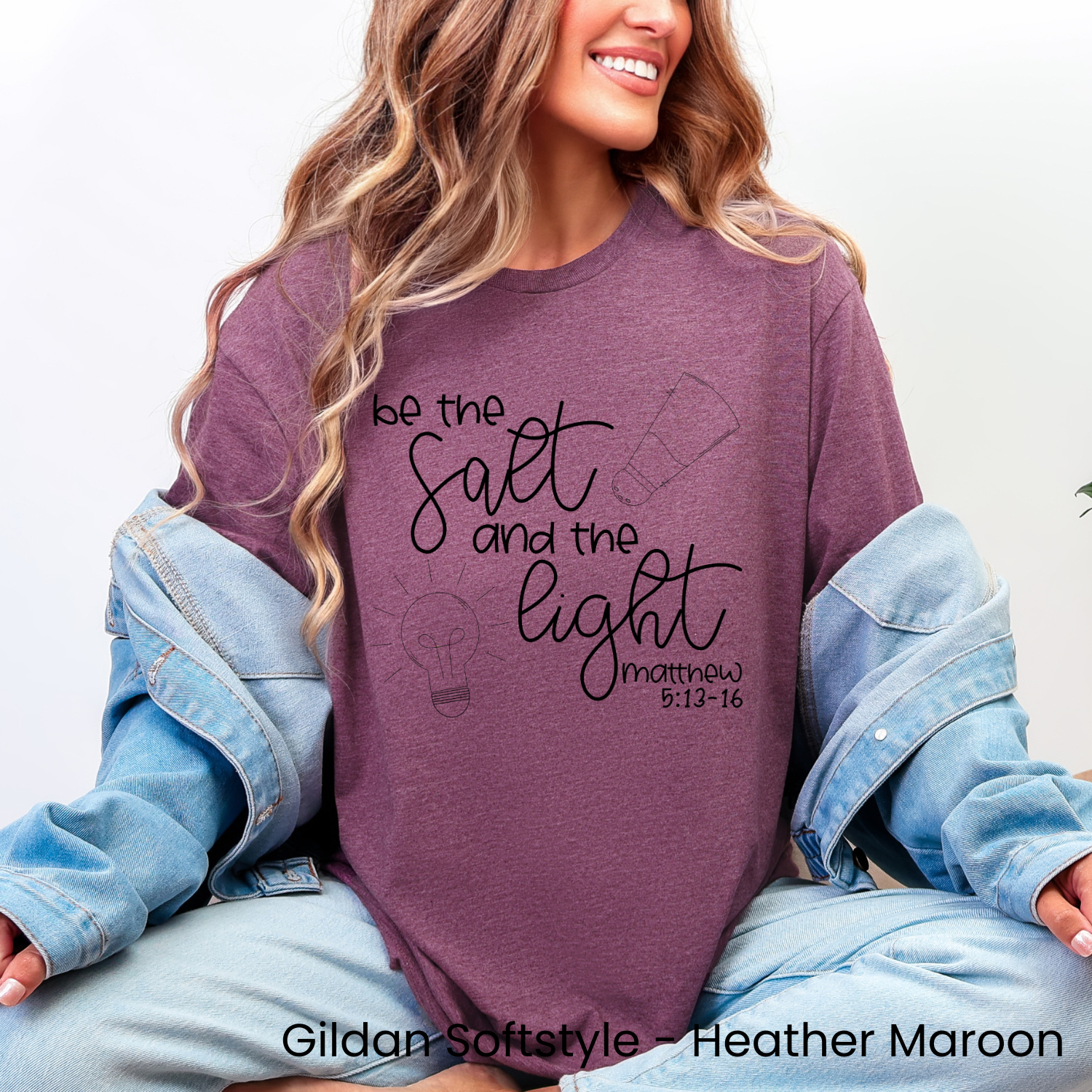 Okie Design Co - Vendita all'ingrosso Maglietta serigrafata - Donna - Maglietta "Sii il Sale e la Luce"6