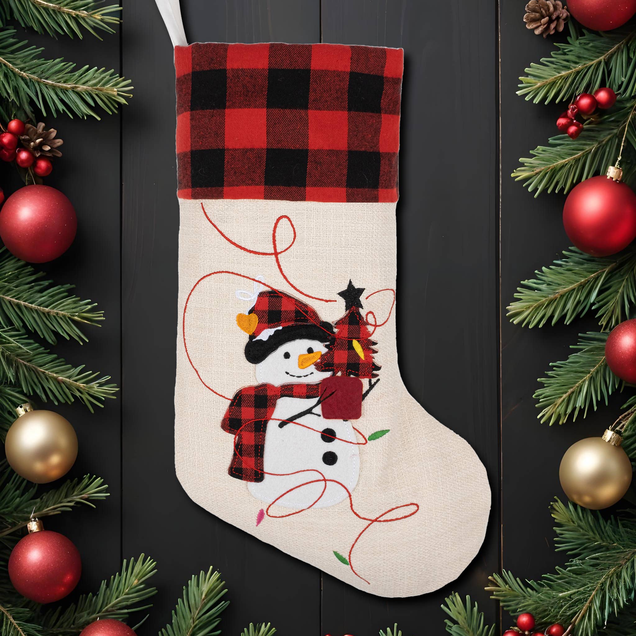 GEXWORLDWIDE - Vente Collants festifs - Bas de Noël à carreaux rouges et noirs brodés0