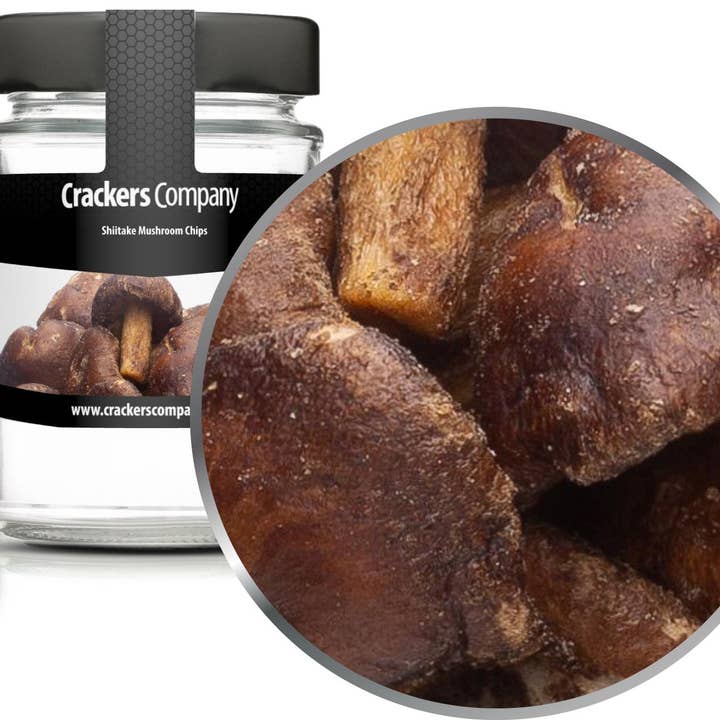 Chips de hongos shiitake. PU con 45 piezas y 30 g de contenido por unidad para venta al por mayor de CrackersCompany