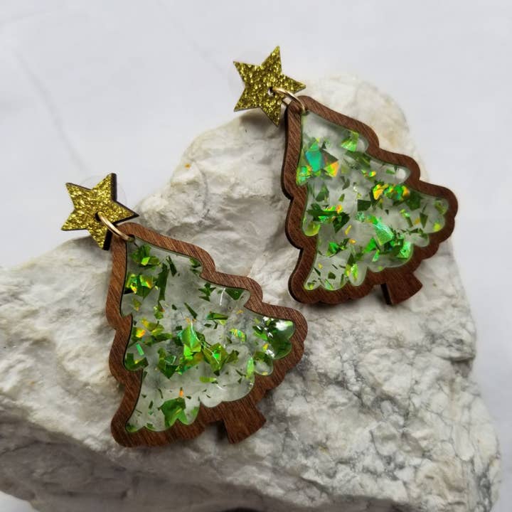 The Pretty Jewellery - Wholesale Dangle Earrings - Glitter Acrylic and Wooden Christmas Tree Earrings1