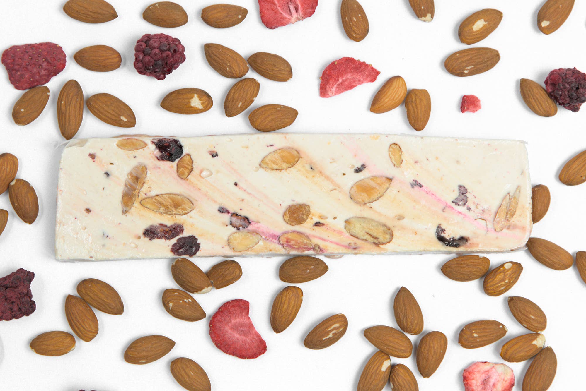 Bisch de Bruche - Wholesale Nougat - Nougat with Honey, Almonds and Red Fruits (100g bar)1