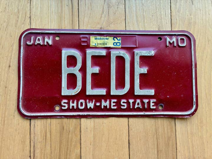 1982 Missouri Persoonlijke Kentekenplaat - BEDE voor wholesale door RusticPlates