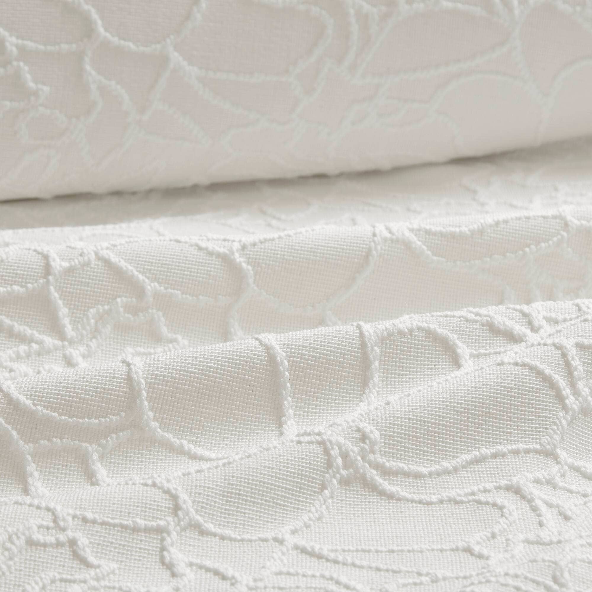 Olliix - Wholesale Bedding Set - 3 Piece Floral Oversized Bedspread Set, White9