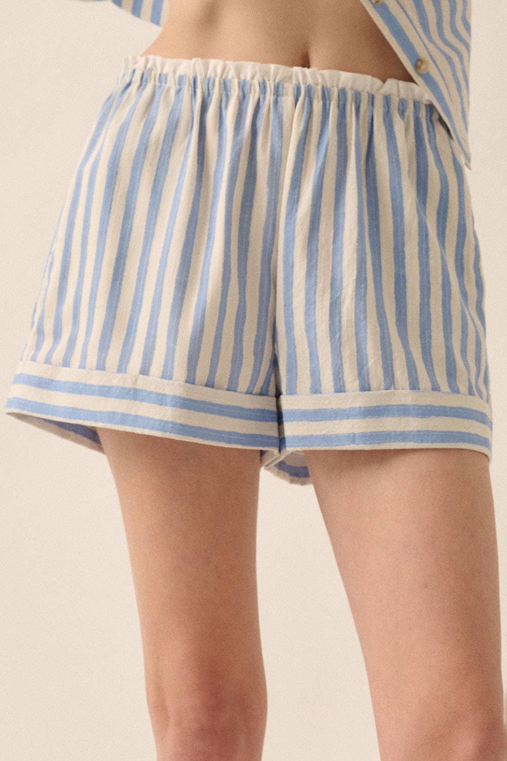 Promesa USA - Wholesale Shorts - Women's - Striped Loose-Fit Wide-Leg Paperbag Shorts6