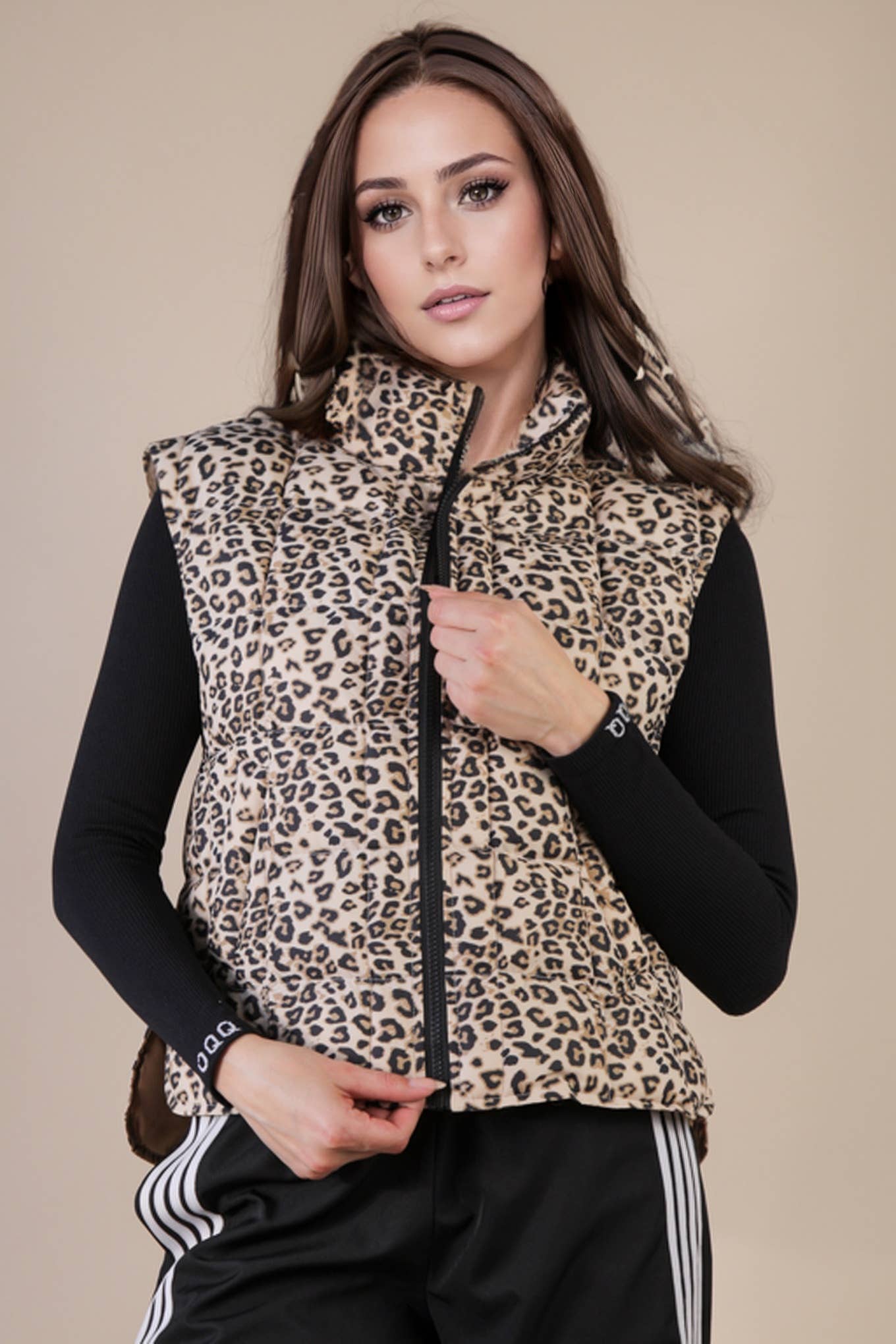 VERY J - Wholesale Outerwear Vest - Women's - NJ90282-Solid & Leopard Puffer Padded Warm Vest11