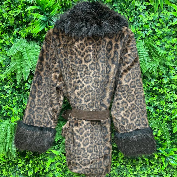 brown WOMEN'S COAT for wholesale on Faire1