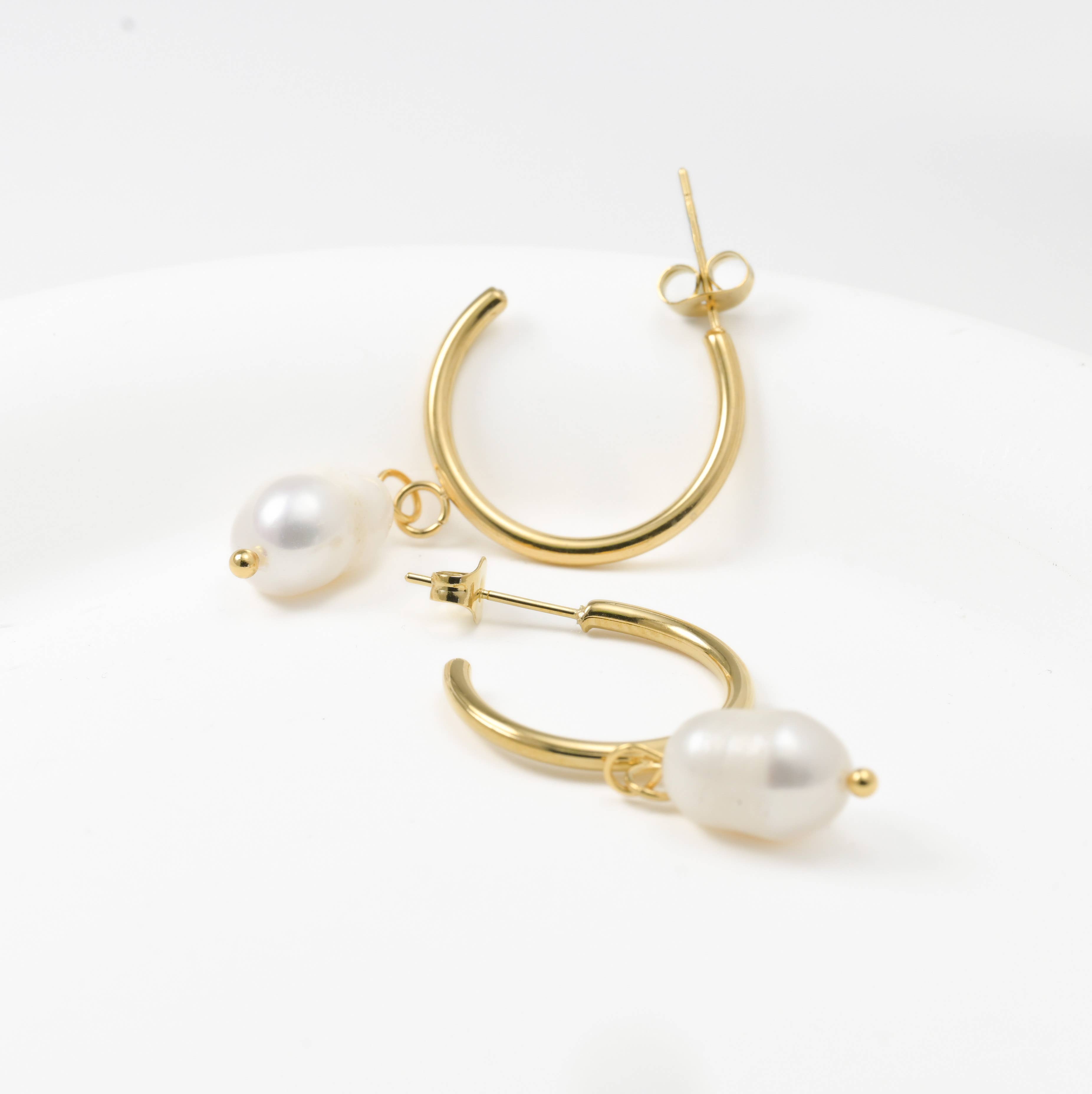 Blueyejewelry - Wholesale Hoop Earrings - Gold Pearl Earrings - 18k Gold Stainless Steel Pearl Hoops1