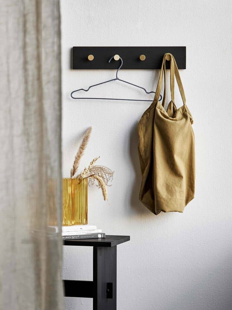 MOUD Home - Wholesale Clothes hangers - Hanger Hook - Black And White1