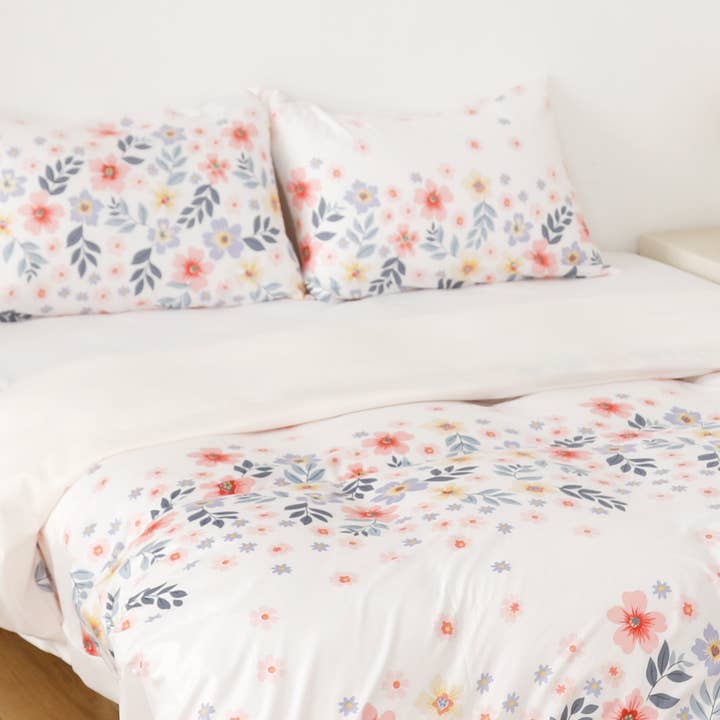 QUILT COVER PRINTED WITH SMALL LEAF-FLOWERS for wholesale by BOD HOME