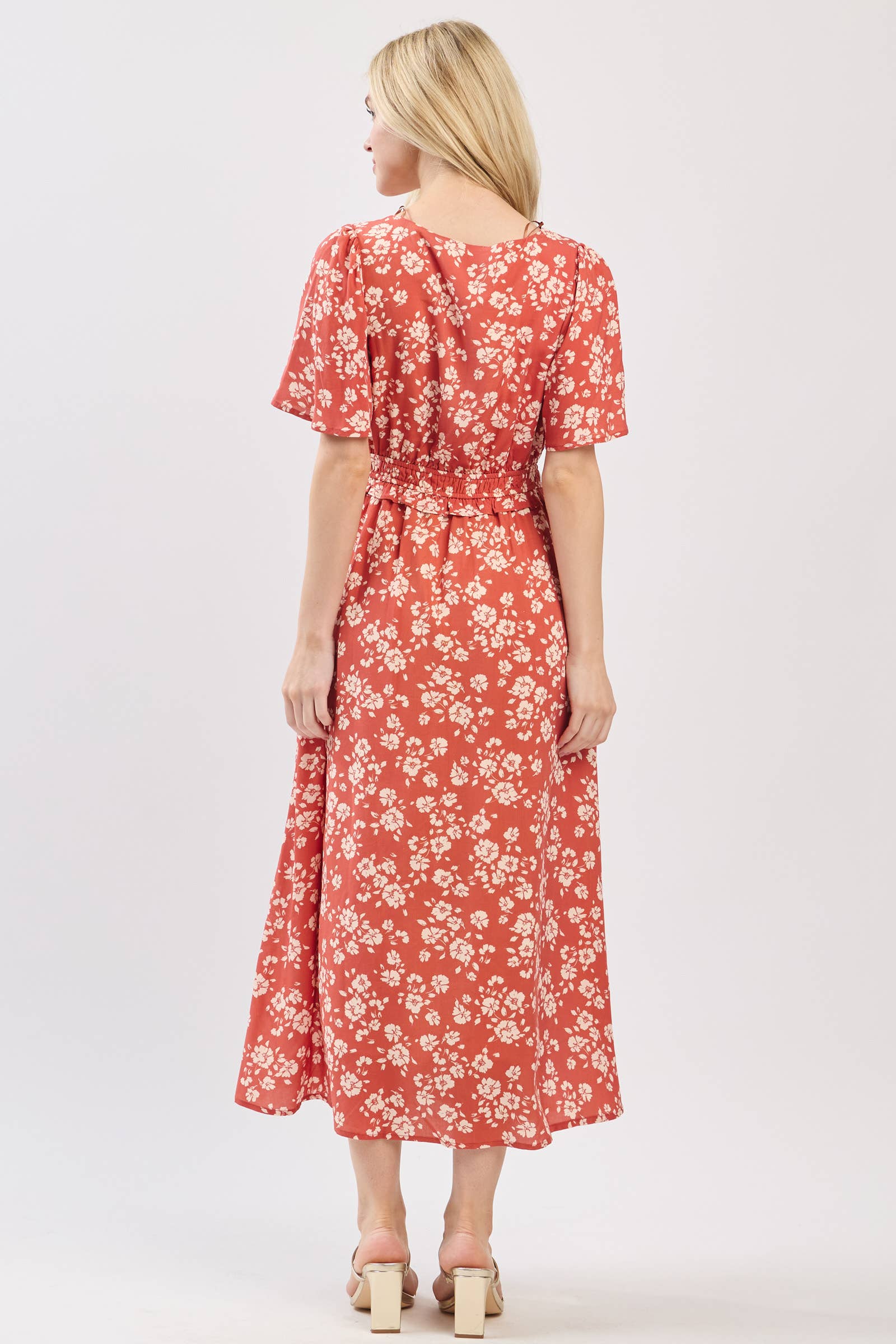 Terracotta MIDI-JURK MET PUFFMOUWEN, V-HALS EN GEDEFINIEERDE TAILLE - VD6036 voor groothandel op Faire4