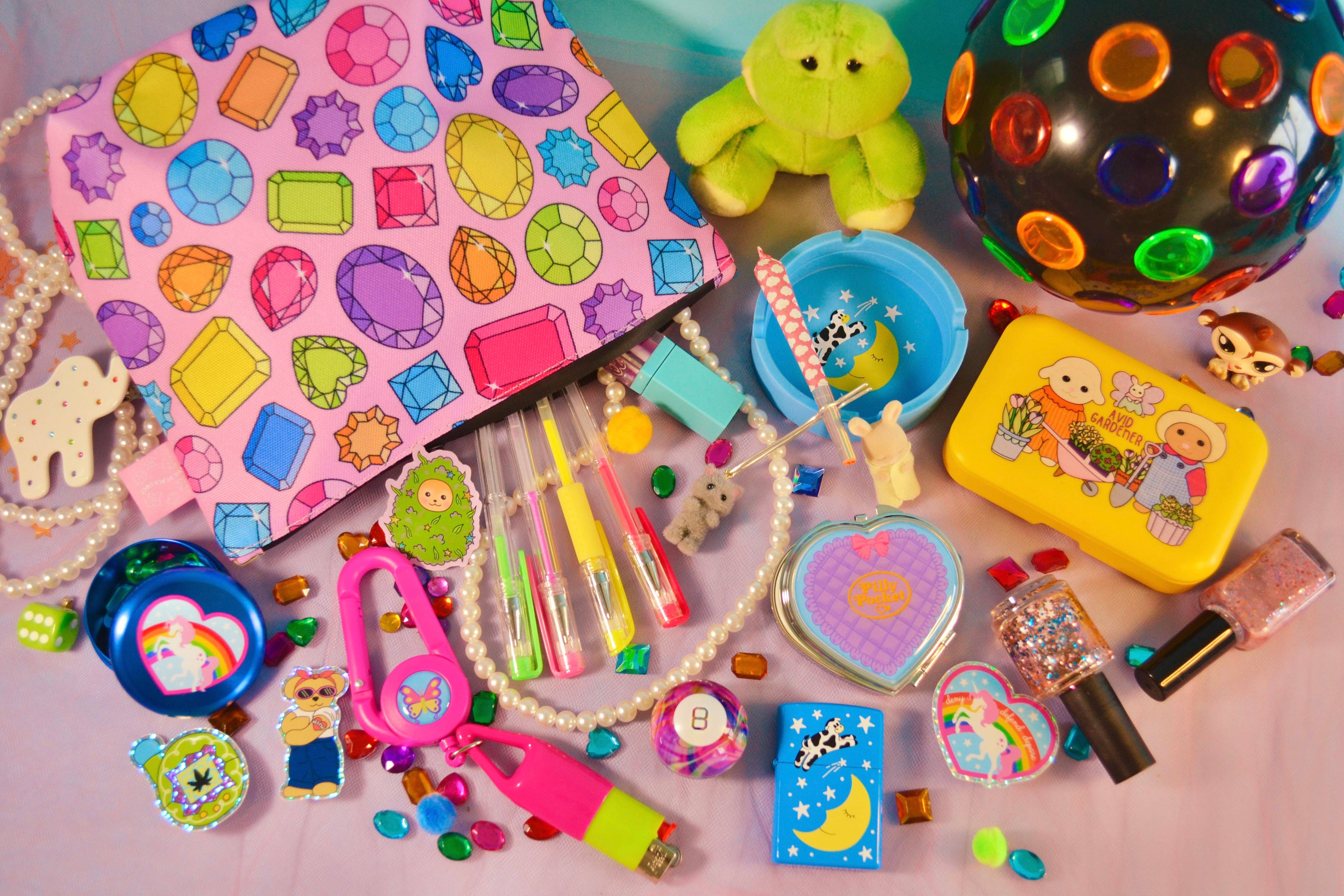 The Peach Fuzz - Wholesale Pouch - Women's - Gemstoned Smell-Proof Stash Bag4