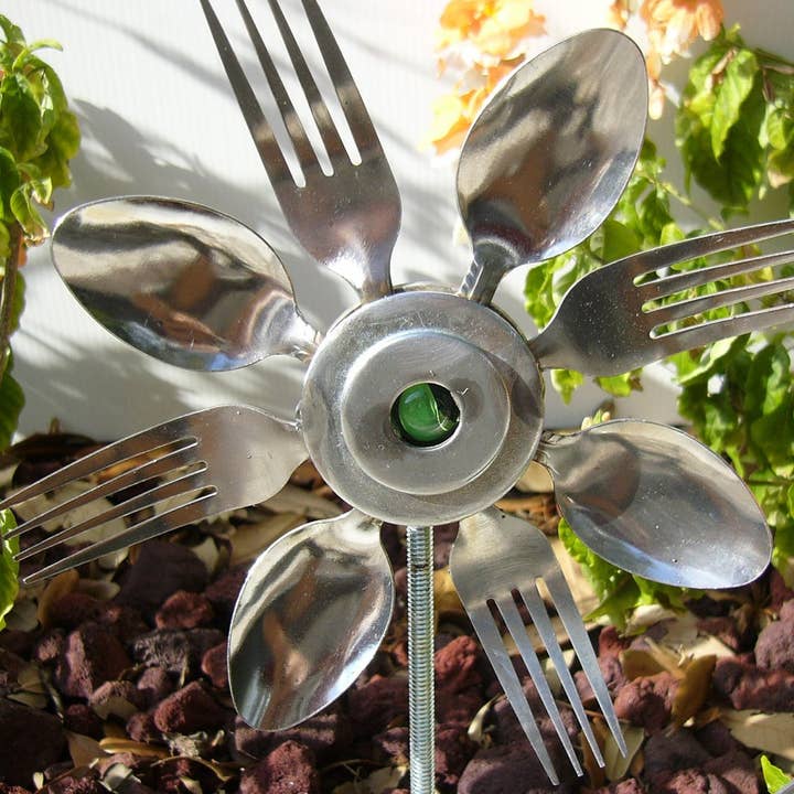 Creations Welded - Wholesale Outdoor Ornament/Decor - Orange Spoon and Fork Sunflower, Garden Art