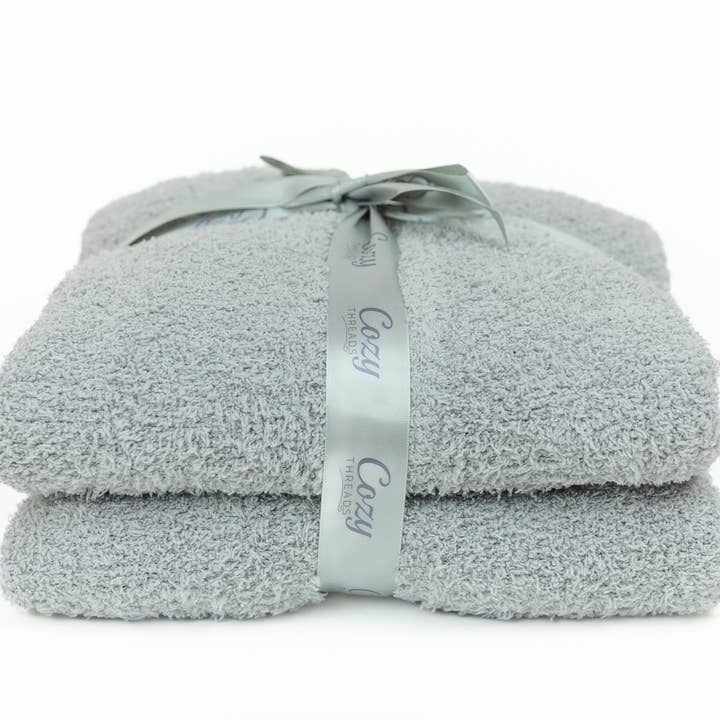 Cozy Threads - Wholesale Throw Blanket - Cozy Threads Bamboo Lightweight Cooling Blanket Throw, Gray2