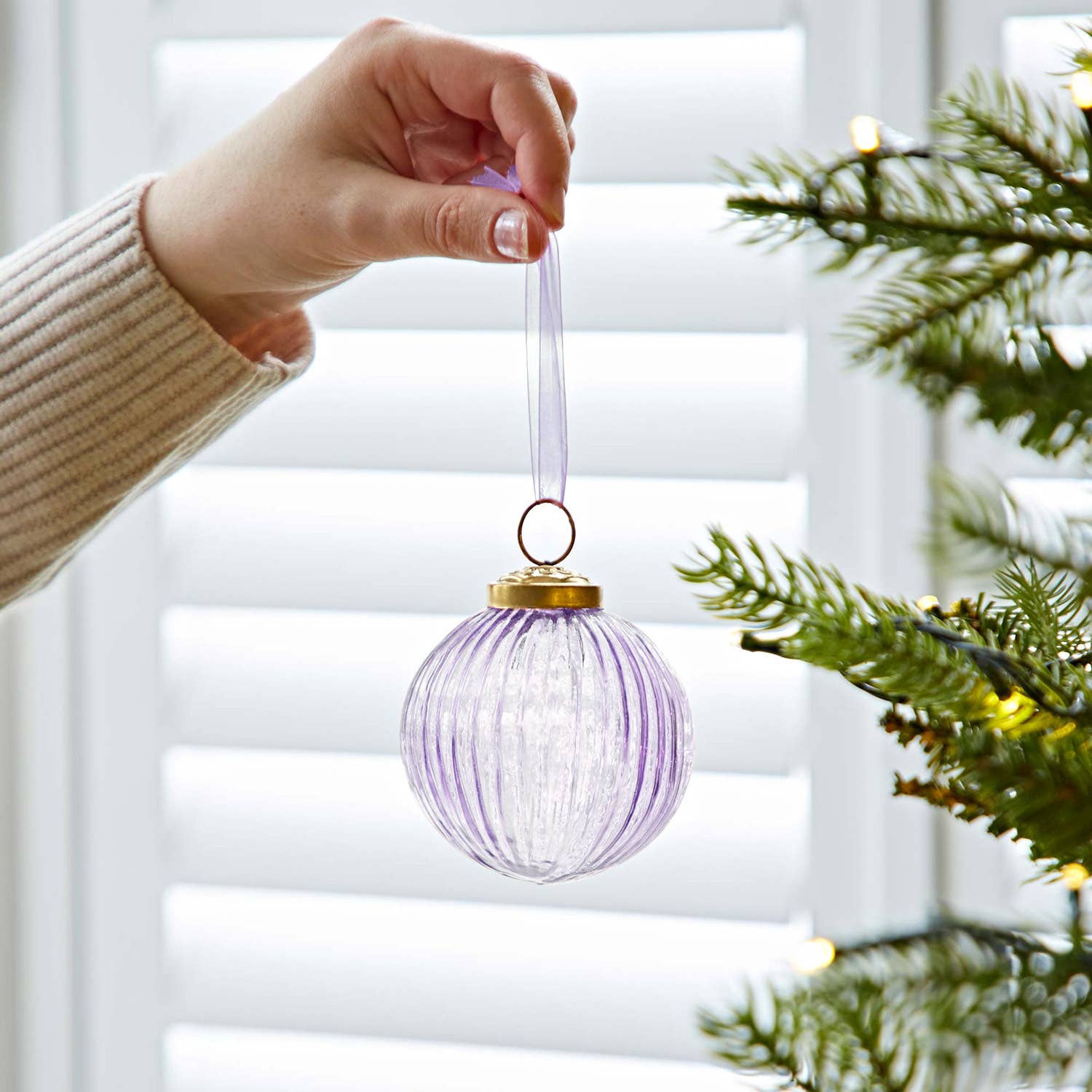The Paper High Gift Company Limited – wholesale Ornament – Ira Coloured Recycled Glass Ribbed Baubles1