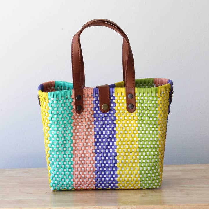 Sac fourre-tout coloré MexiMexi – Poignées et sangle en cuir – Fait main au Mexique pour la vente par MexiMexi