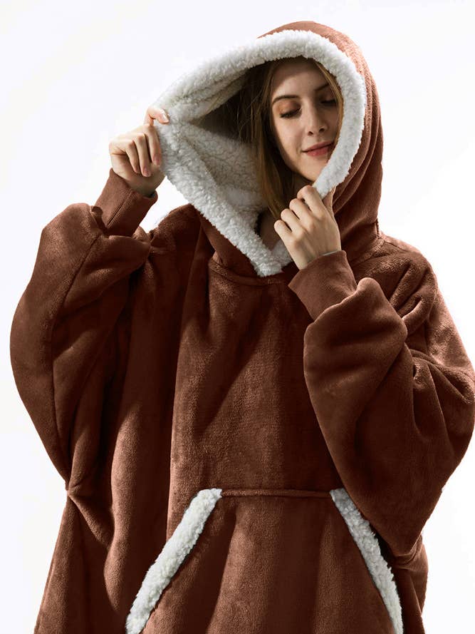 UNISHE - Wholesale Badjas - Dames - Fluffy badjas met capuchon en zakken ZZKF2271