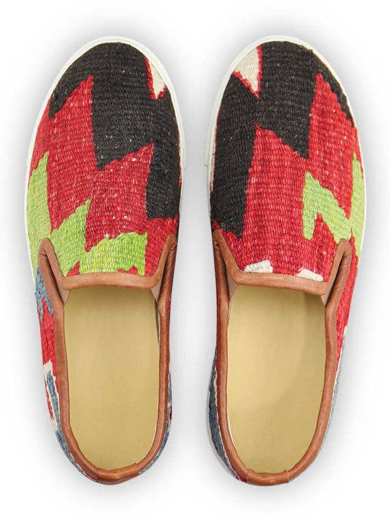 Échantillon de baskets Kilim pour femmes - Taille 8 pour la vente par Artemis Design Co.
