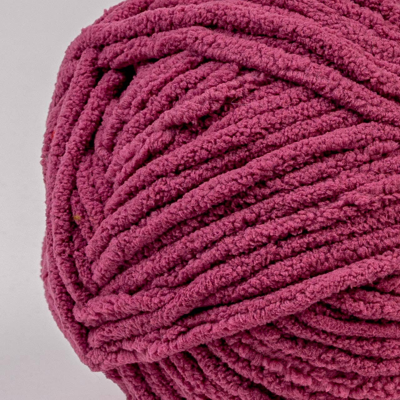 Crafted by Catherine - Wholesale Yarn - Blanket Yarn | 10.5oz/300g | Super Bulky #6 | Pack of 424