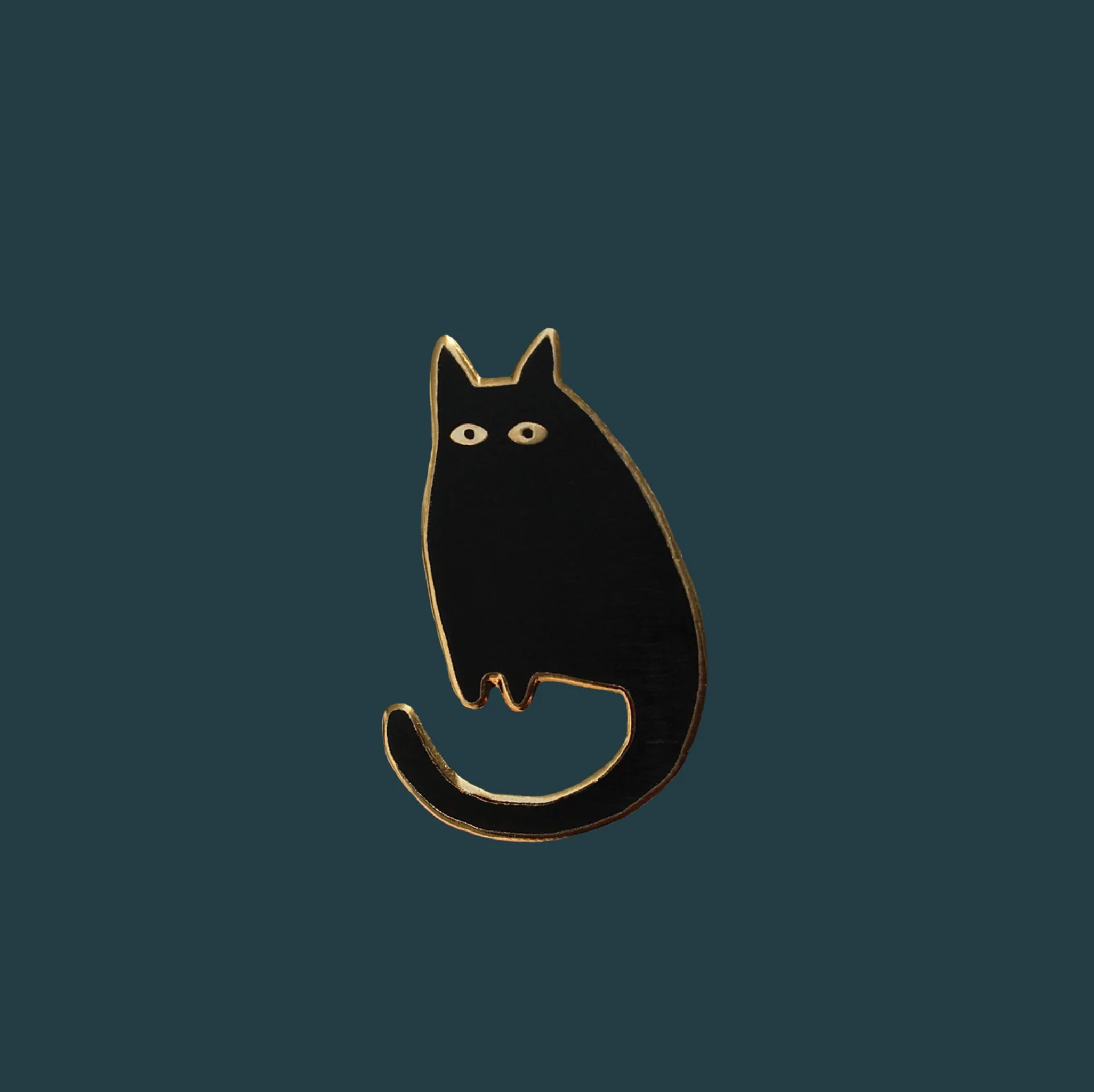 Atelier Titi Ellen de Bruijn - Wholesale Lapel Pin/Button - Kees the cat, A cute black & gold enamel cat pin1