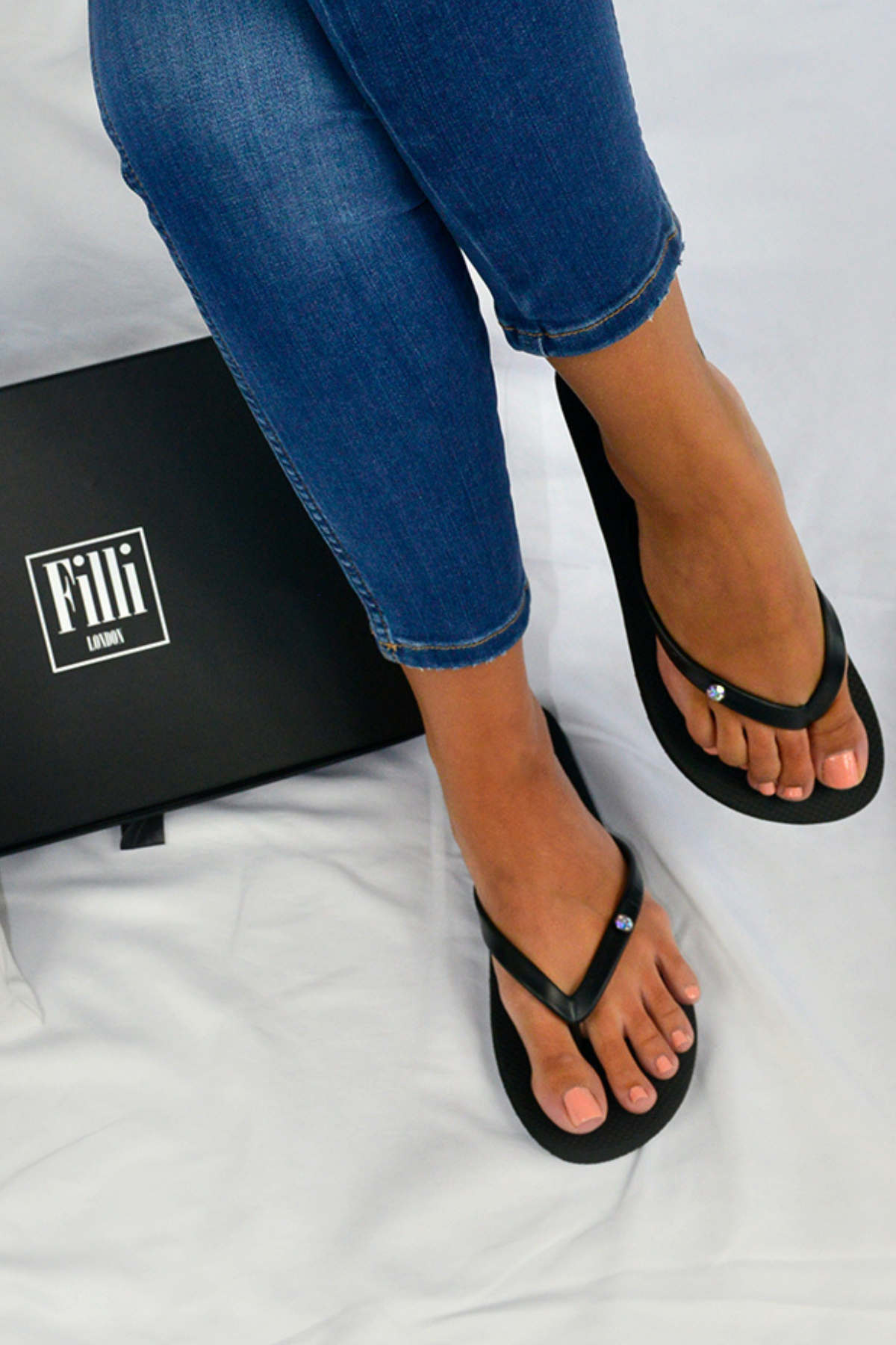 Filli London – wholesale Flip Flops – Women’s – Aurora Luxury Crystal Flip Flops - Black1