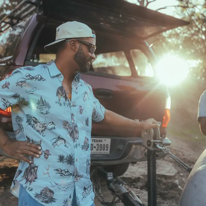 Sendero Provisions Company – Großhandel Hemd mit Button-down-Kragen – Herren – City Slicker Kurzarm mit Knopfverschluss - Sky Grande2