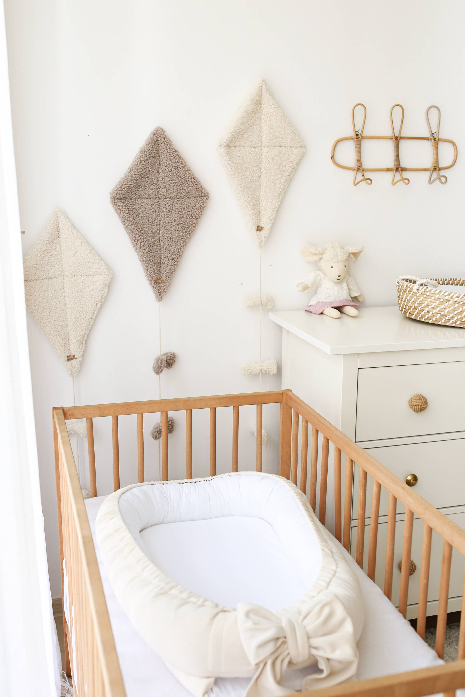 Babyly - Wholesale Bassinet - Baby - velvet babynest with bow (5 colors) - BABYLY16