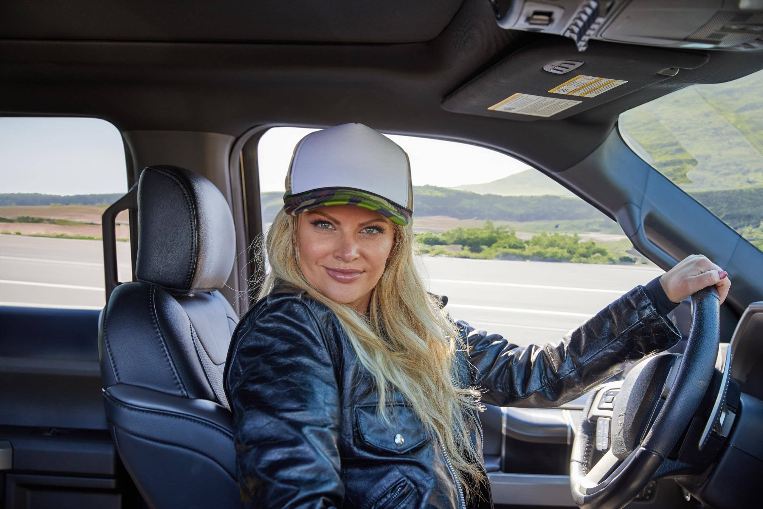 Funky Junque - Vente Casquette de camionneur – unisexe - Casquette de camionneur Snapback en mousse - Blanc/Camo2