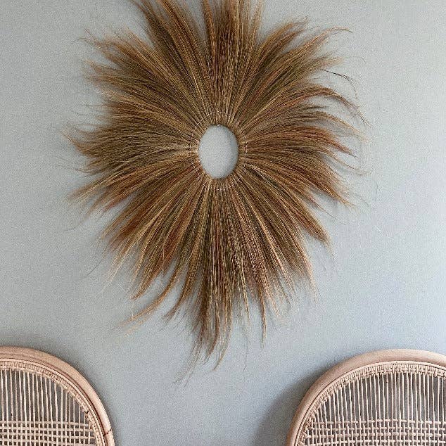 The Straw Studio - Wholesale Wall Accent - Grass Straw Deco1