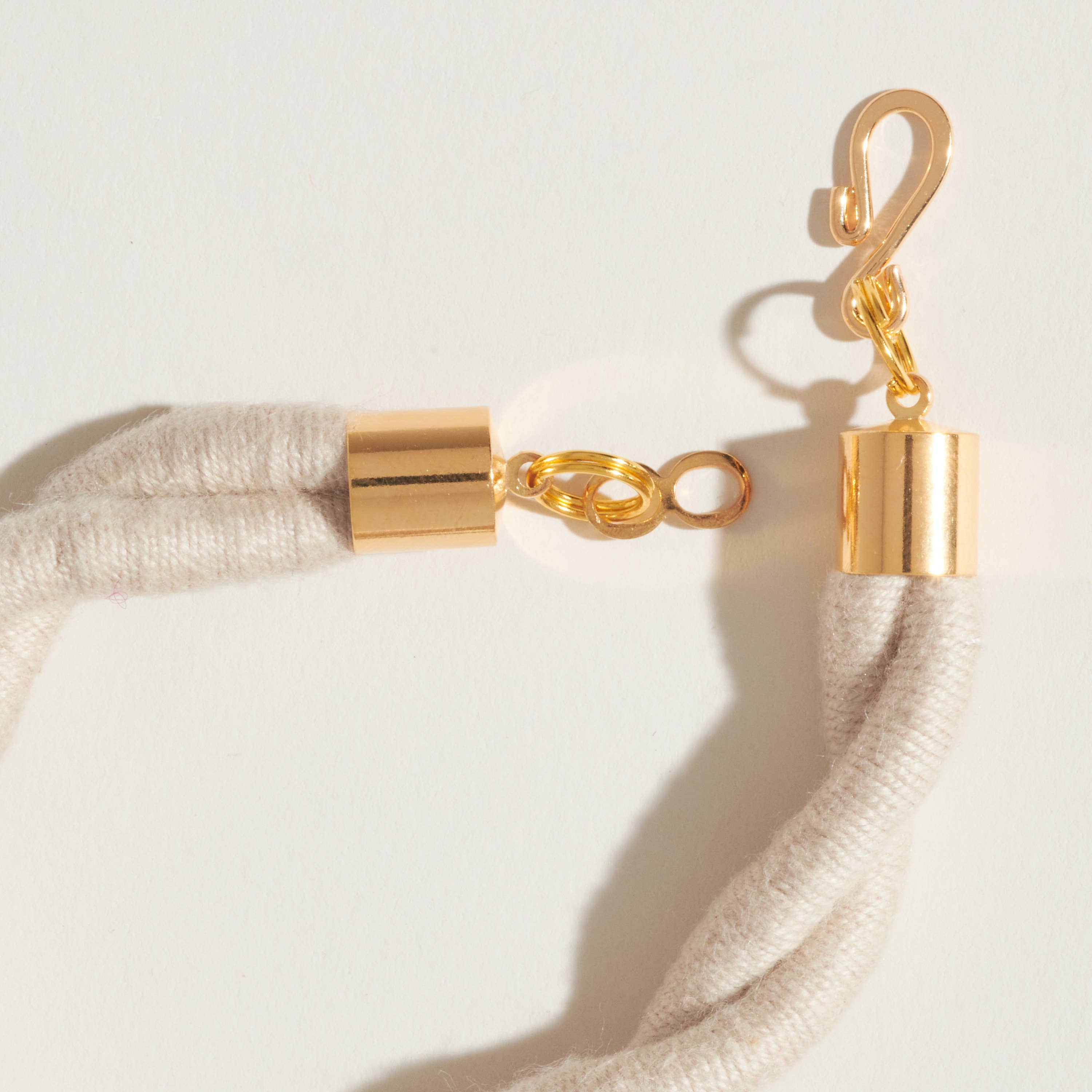 SASHA – Großhandel Gewebtes/geflochtenes Armband – Twist-Armband mit Fiber-Ummanteltem Nylonband4