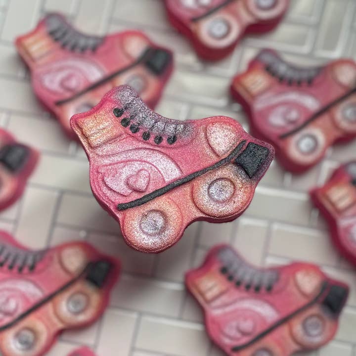 Roller skate bath bomb for wholesale by Boil & Bubble