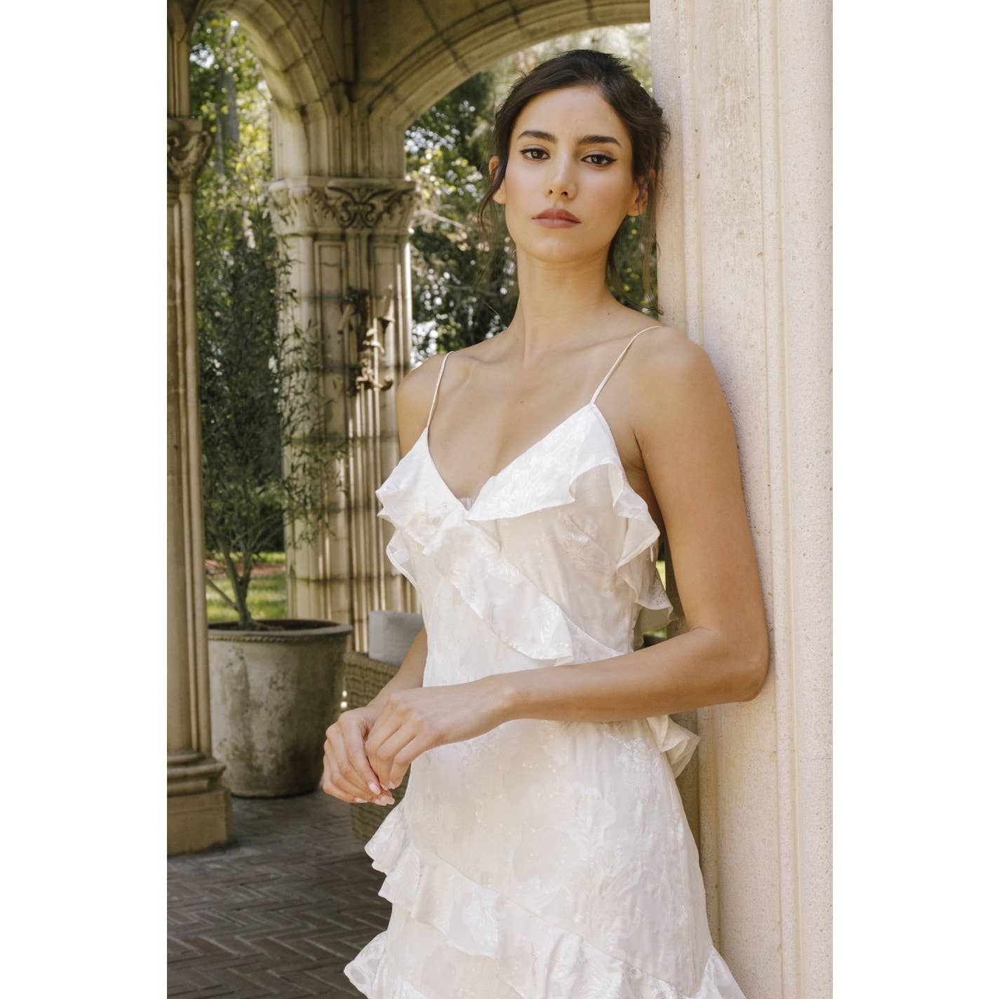 STORIA - Vente Robe – femme - JD5740-3- ROBE NUISETTE À VOLANTS À IMPRIMÉ GAUFRÉ3