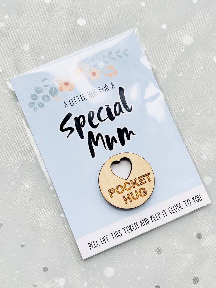 Símbolo especial de abrazo de bolsillo para mamá y regalo de cumpleaños para venta al por mayor de The Gift Club