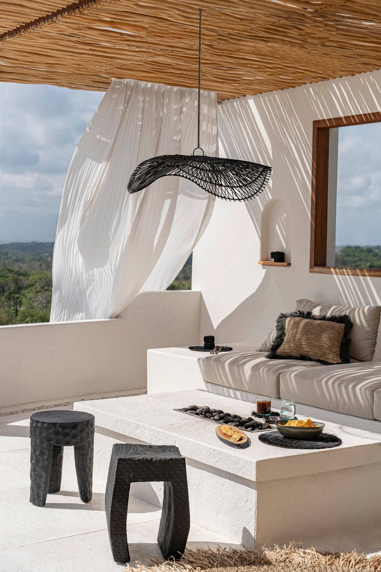 Bazar Bizar Living – Großhandel Kronleuchter/Hängeleuchte – The Chapeau Pendelleuchte – Schwarz – Größe L1