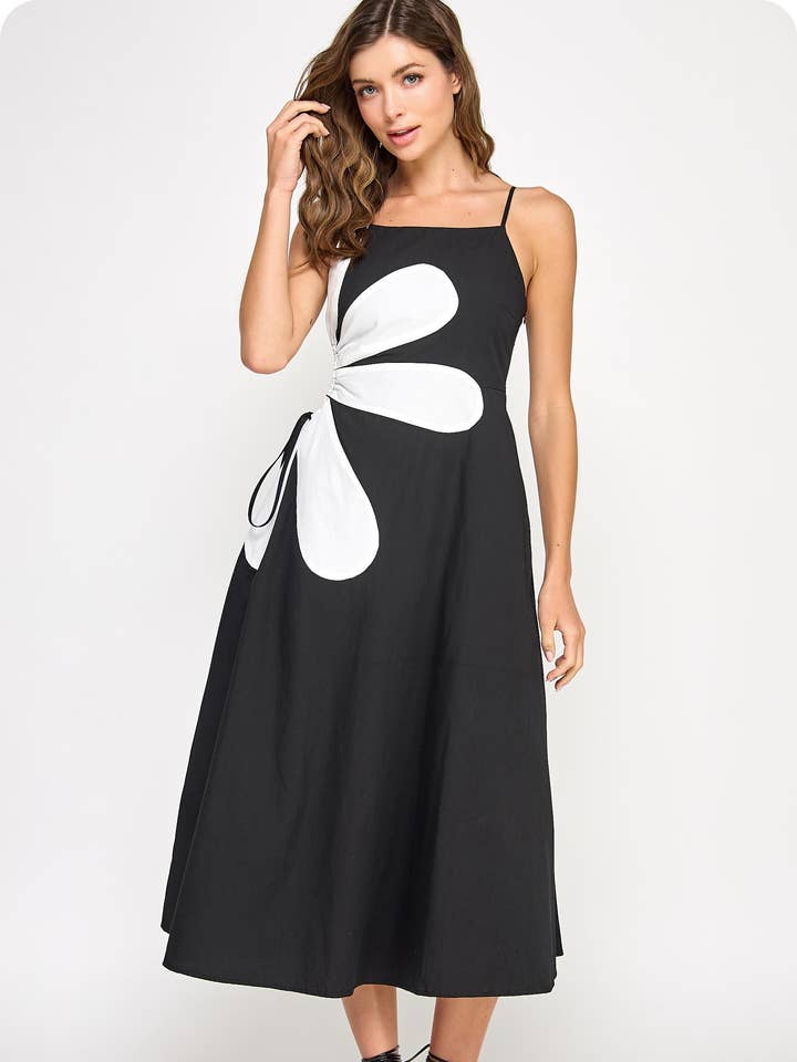 Strut & Bolt - Wholesale Dress - Women's - Sleeveless Side Cut-Out Flower Detail Midi Dress0