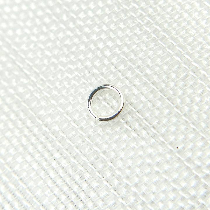 Tresor Jewelry Inc. - Wholesale Single Stone/Solitaire Ring - MFT060DE3.5 - 925 Sterling White Silver Open Jump Ring. Size: 3.5mm. Gauge: 22