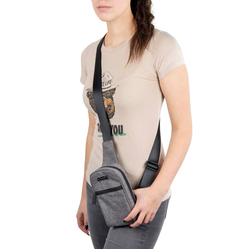 Cannatron - Wholesale Crossbody Bag - Unisex - Ooze Traveler Smell Proof Crossbody2