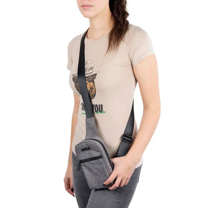 Cannatron - Wholesale Crossbody Bag - Unisex - Ooze Traveler Smell Proof Crossbody2