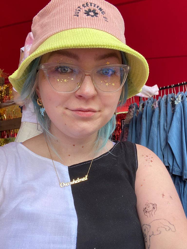 The Peach Fuzz - Wholesale Pendant/Charm Necklace - Overwhelmed Nameplate Necklace10