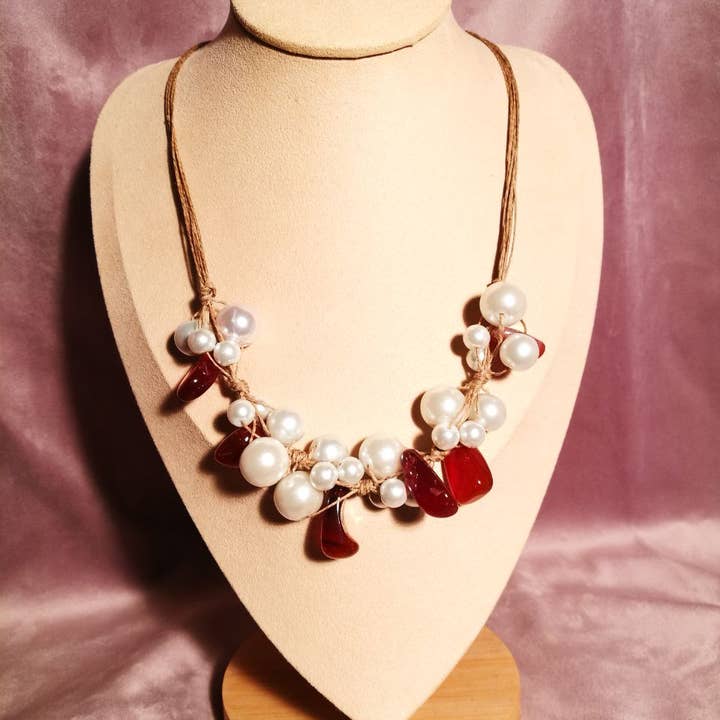 Forma&Colore - Wholesale Beaded/Pearl Necklace - Navona Necklace - version with natural gemstones4