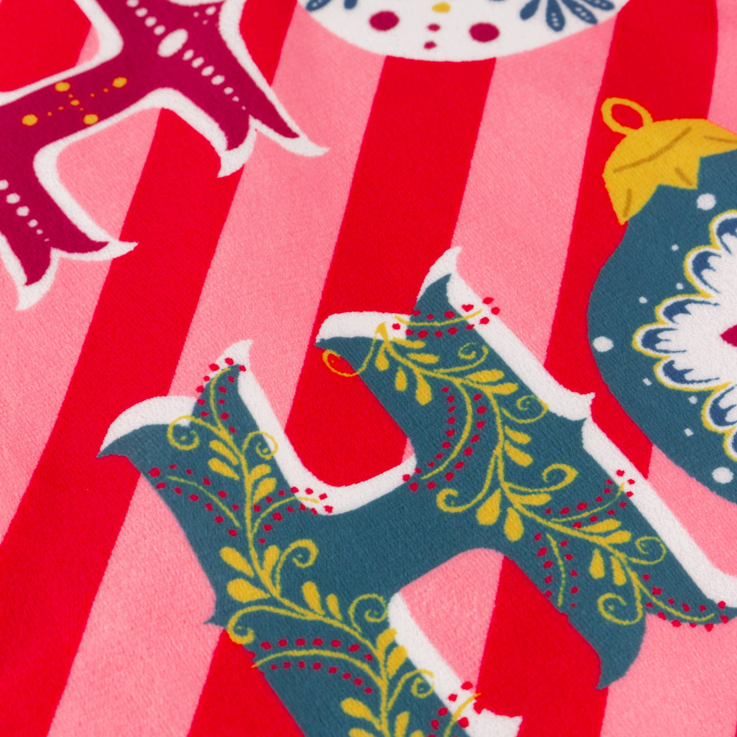 Vermelho Meia de Natal de Veludo Vermelha com Estampa Ho Ho Ho para venda a revendedores na Faire3