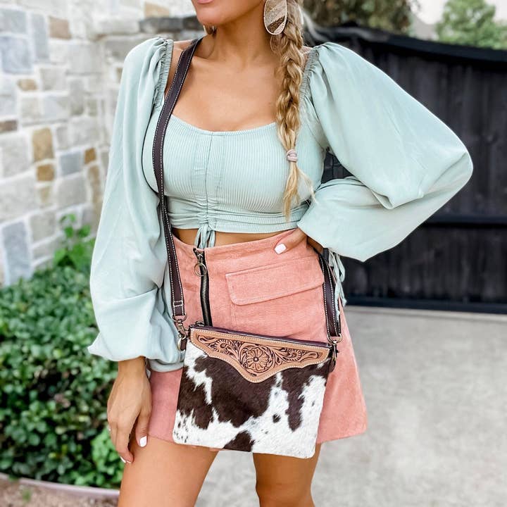 Boho Ranch Shop - Wholesale Crossbody Bag - Women's - Leather Crossbody Leather Cowhide Clutch Crossbody1