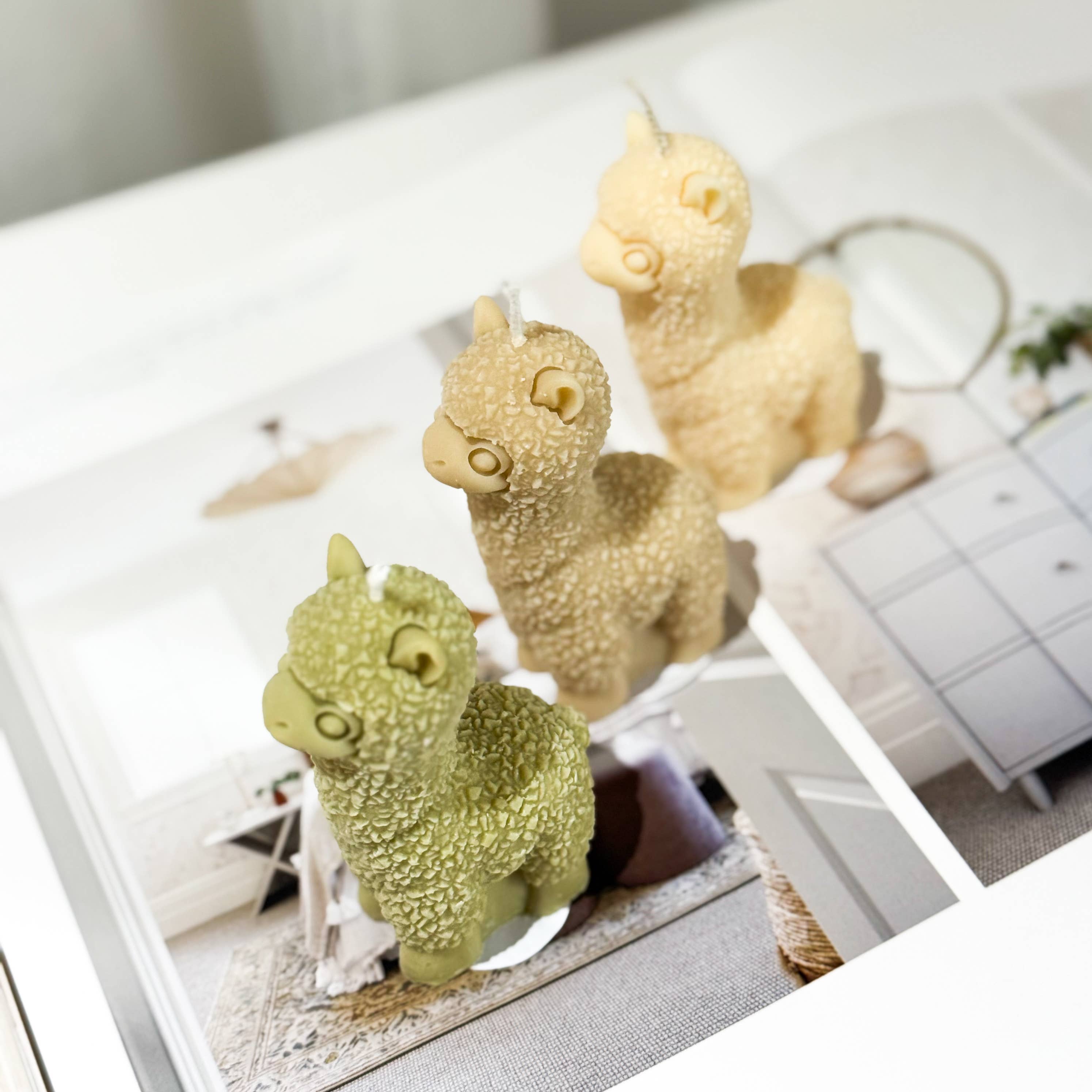 Iconic Candles - Wholesale Novelty candle - Alpaca Decorative Candle0