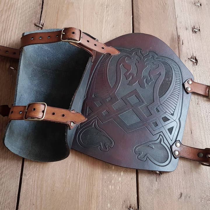 Outcast Props - Wholesale Costume - Unisex - Rohirrim horses engraved Bracer.5