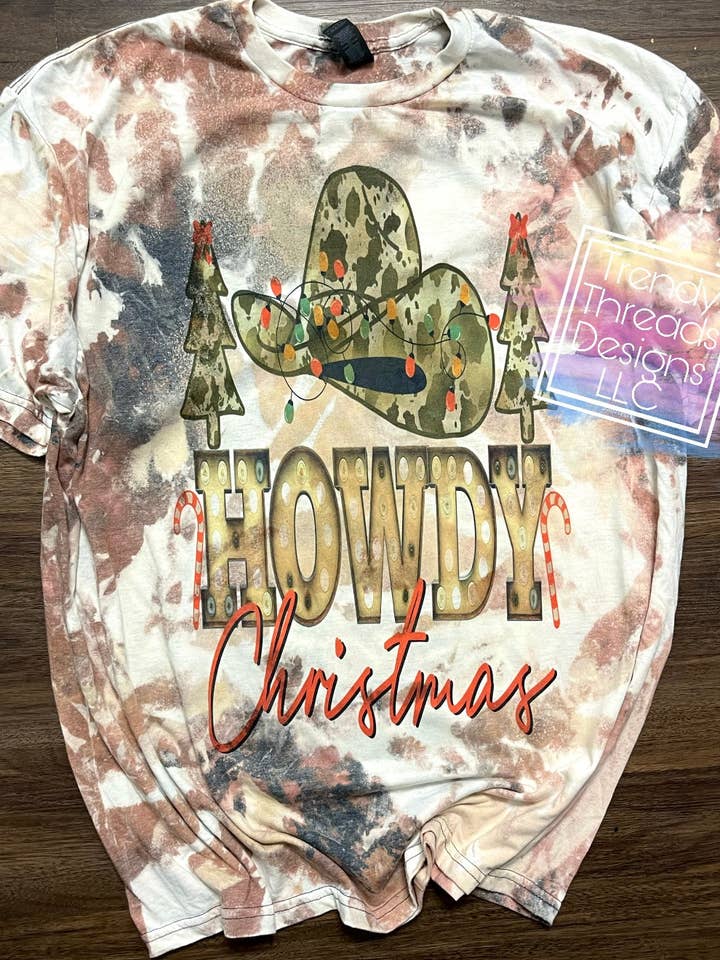 Camisa Howdy Christmas | camisa navideña occidental para venta al por mayor de Trendy Threads Designs LLC